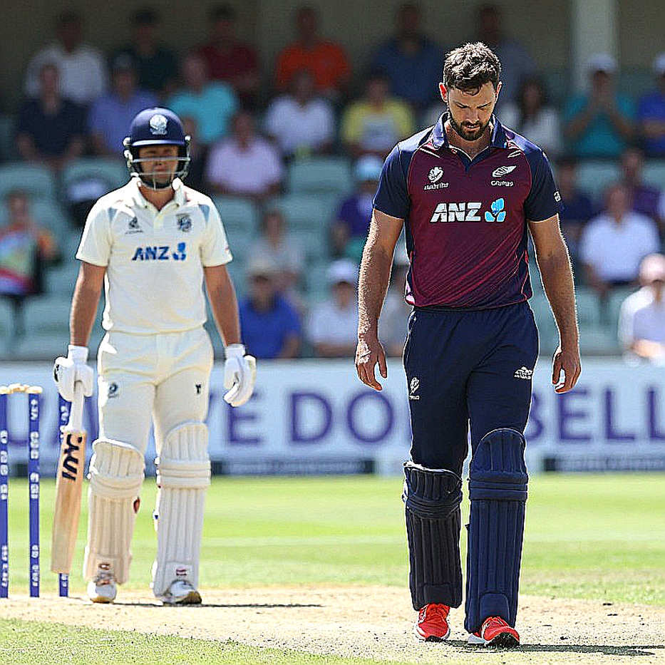 Empty Cells Speak Too: The Lesson of the Null Sample in Cricket Analysis Empty Cells Speak Too: The Lesson of the Null Sample in Cricket Analysis