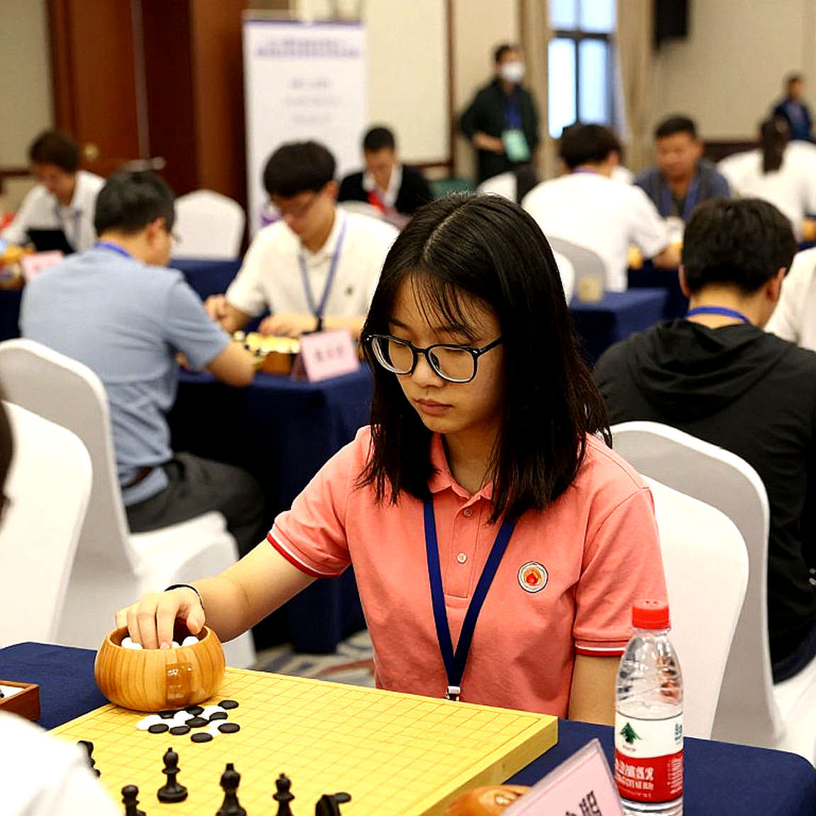 Prague Beyond the Screen: Chess's Training Market and 27 Miniatures Prague Beyond the Screen: Chess's Training Market and 27 Miniatures