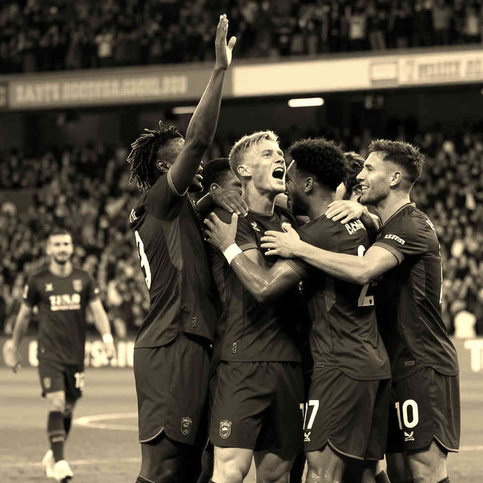 The Transfer Window's Hidden Ledger: Blockchain, Fan Tokens and Football's New Economy The Transfer Window's Hidden Ledger: Blockchain, Fan Tokens and Football's New Economy